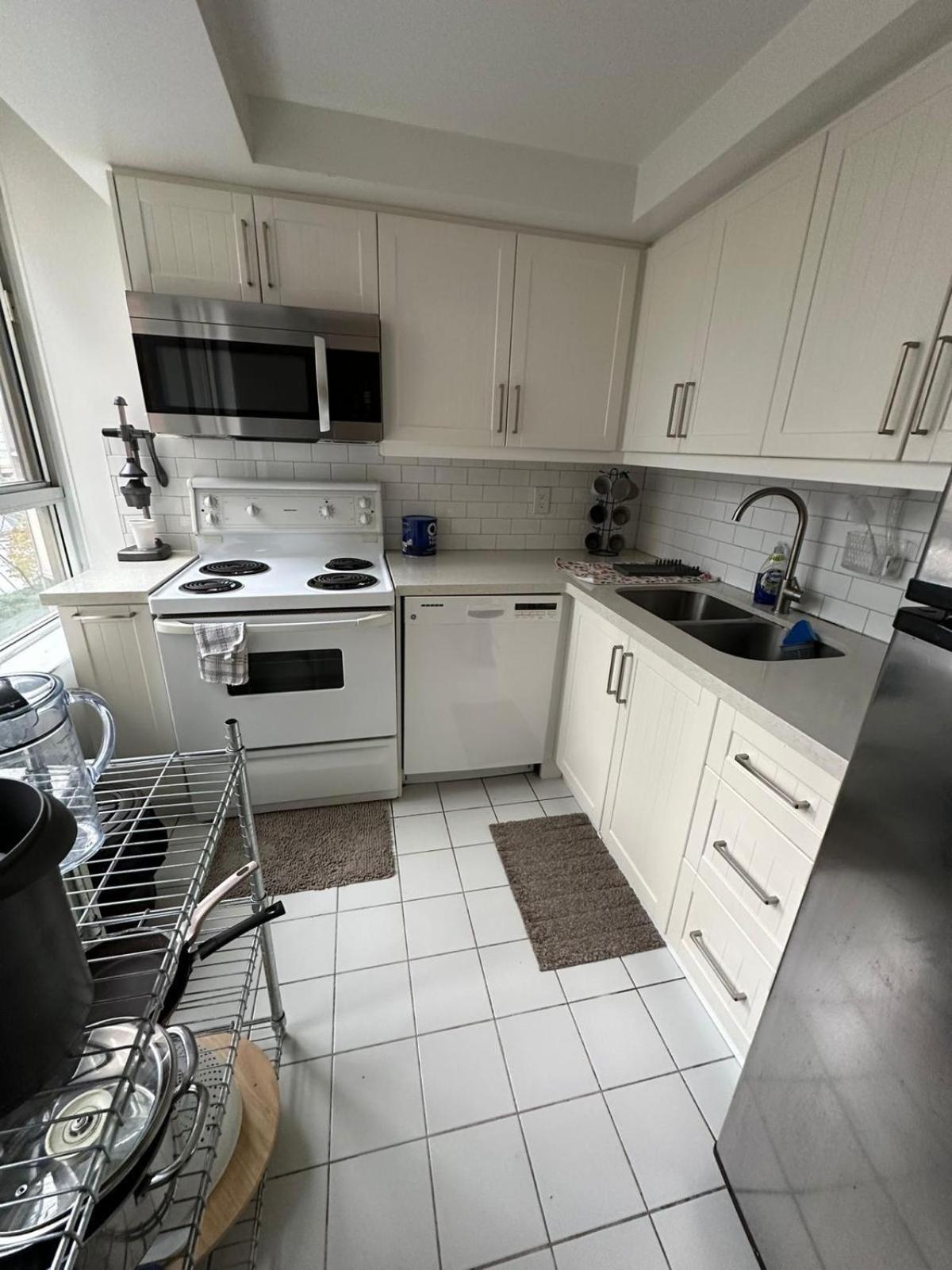 Best Location In Downtown- Walking To Eaton Centre, Nathan Phillips Square, Yonge-Dundas, Ikea,Transit Toronto Esterno foto